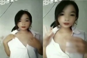 Em nữ sinh lộ clip sex vếu căng tròn