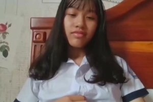 Nữ sinh dâm thủ dâm