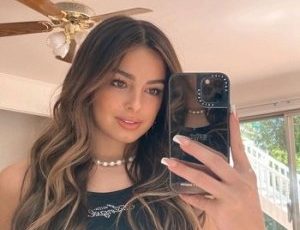 Tuyệt chiêu mút chym chiều lòng anh của Addison Rae