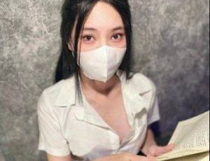 Cô giáo dạy học sinh ôn thi bằng cách làm nứng con cu