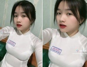 Hot girl trường THPT lộ clip doggy